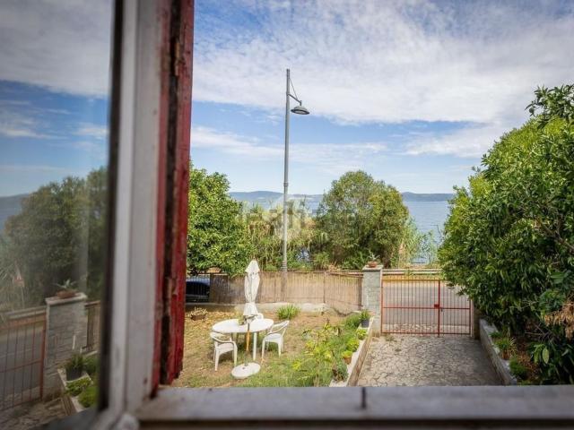 Casa in vendita a Anguillara Sabazia, Roma Capitale