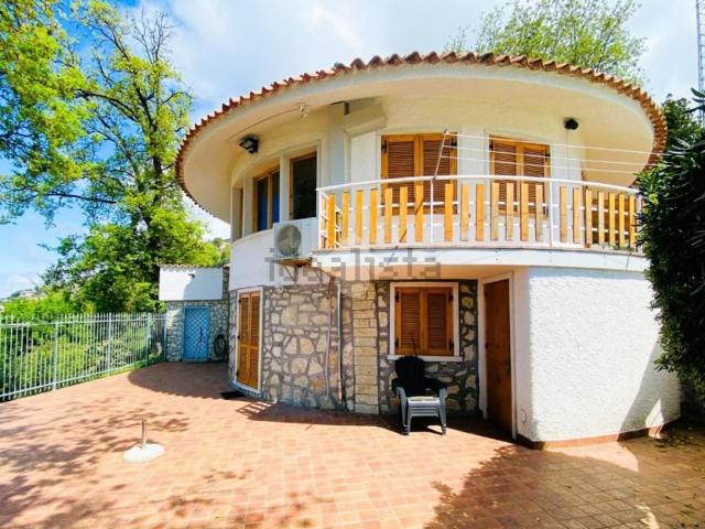 Casa in vendita a Calabria, Cosenza