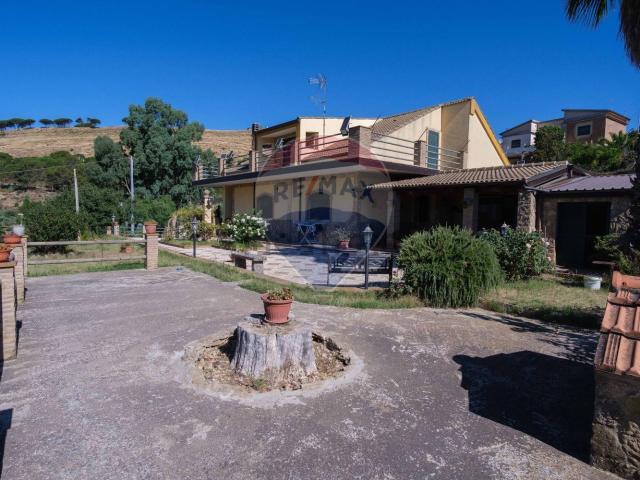 Casa in vendita a Piazza, Sicilia
