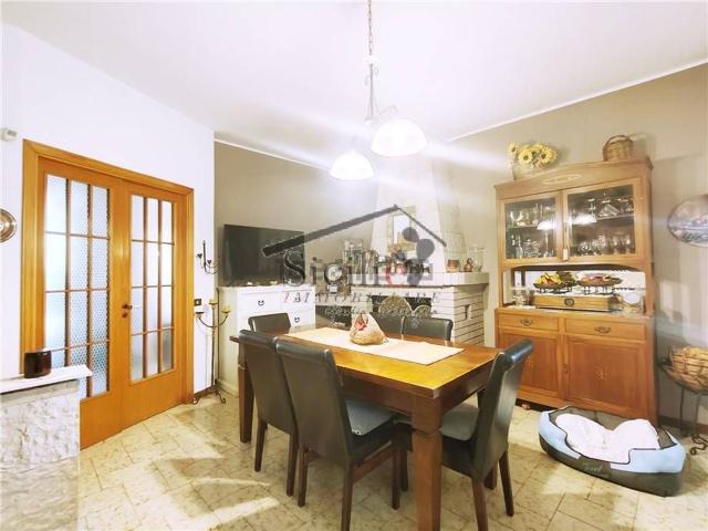 Casa in vendita a Ragusa, Sicilia