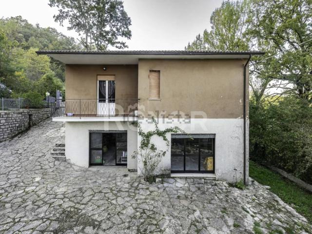 Casa in vendita a Pietralunga, Umbria