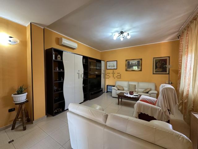 Casa in vendita a Calabria, Crotone