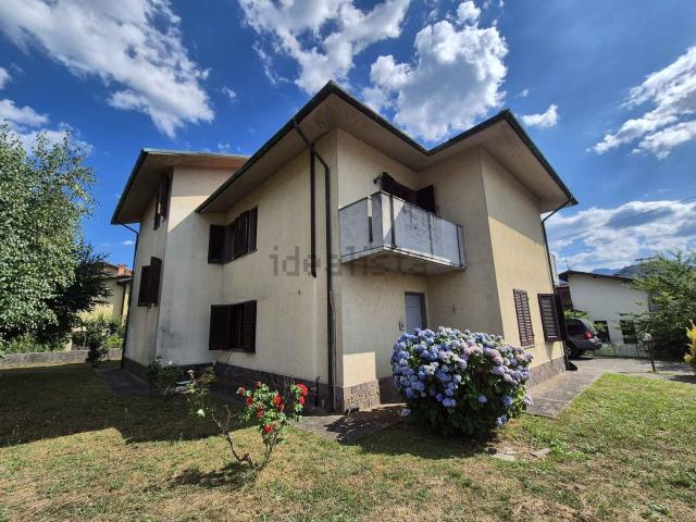 Casa in vendita a Unione Comuni Garfagnana, Castelnuovo Di Garfagnana