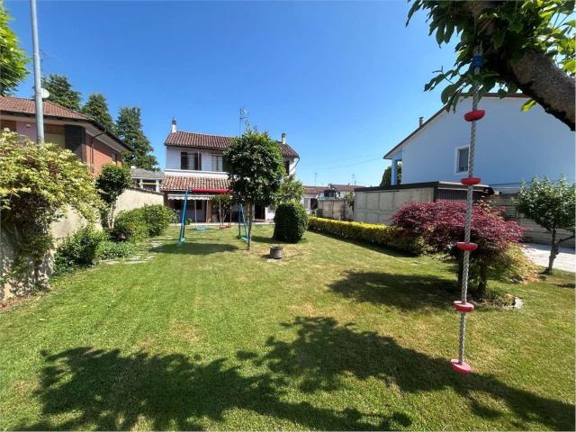 Casa in vendita a Robbio, Lombardia
