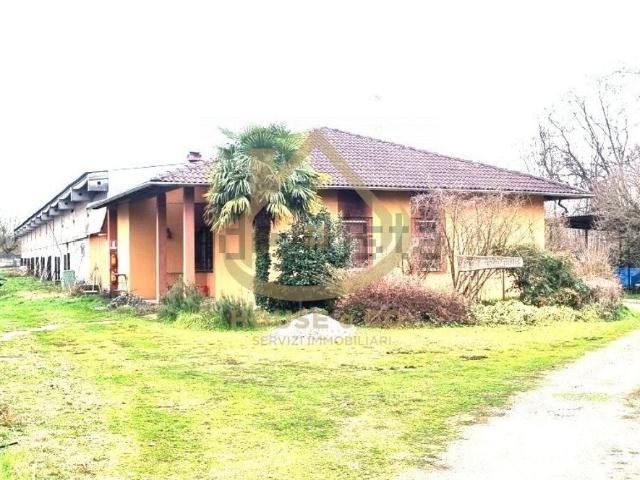 Casa in vendita a Vigevano, Lombardia
