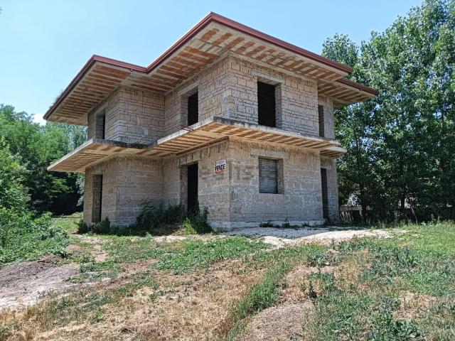 Casa in vendita a Limatola, Campania