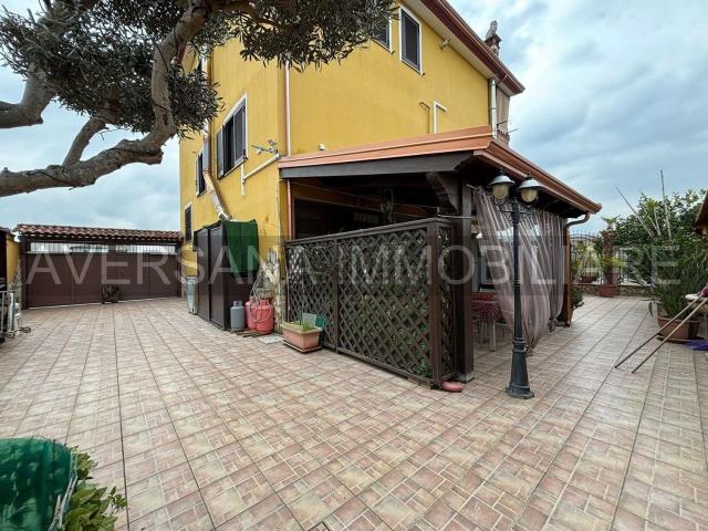 Casa in vendita a Villa Literno, Campania