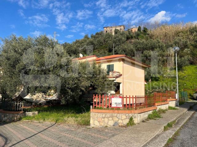 Casa in vendita a Calabria, Cosenza