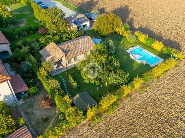 Casa in vendita a Baccanelli, Parma