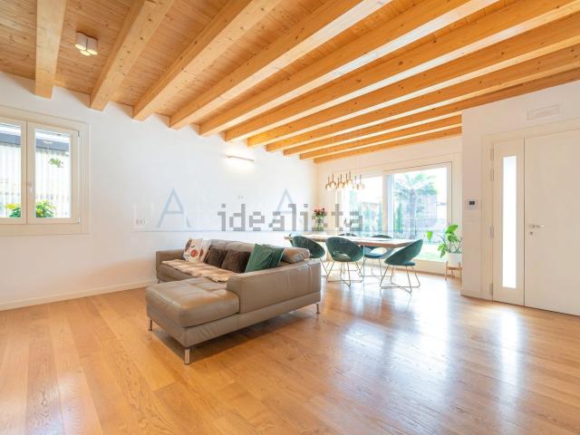 Casa in vendita a Fornase, Spinea