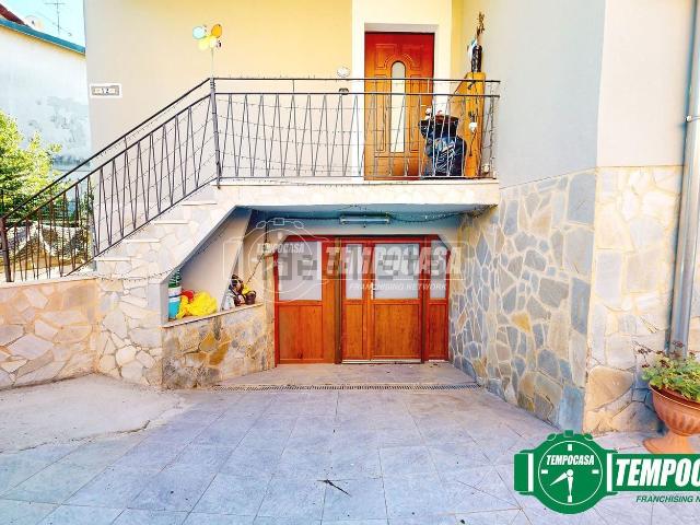 Casa in vendita a Fontanile, Piemonte