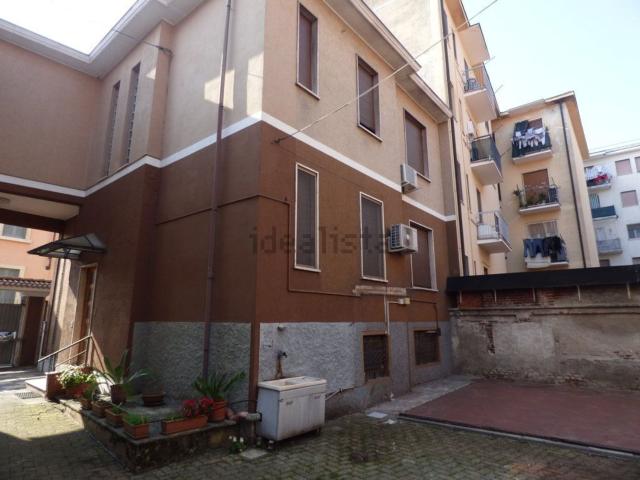 Casa in vendita a Vigevano, Lombardia