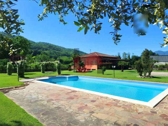 Casa in vendita a Sant'angelo A Cupolo, Campania