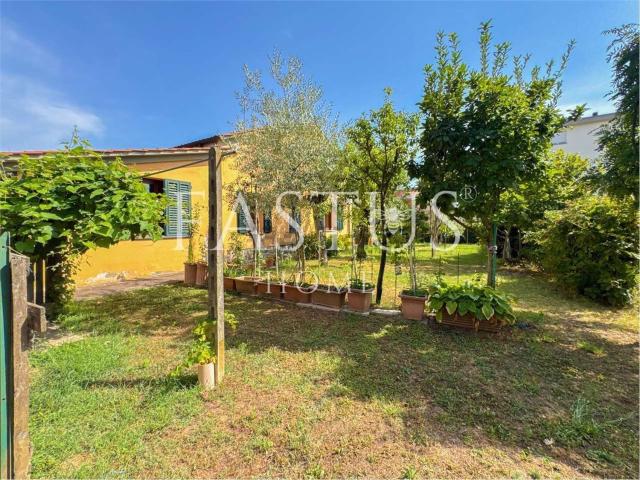 Casa in vendita a Grotta Parlanti, Montevettolini