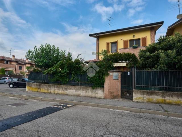 Casa in vendita a Merlino, Lombardia