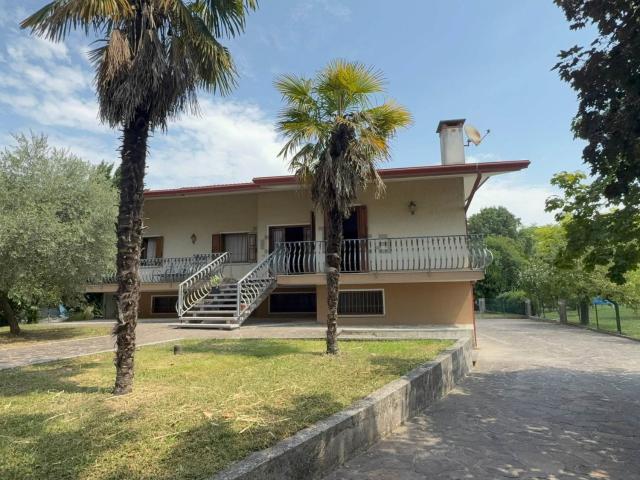 Casa in vendita a Gruaro, Veneto