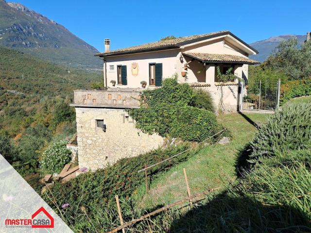Casa in vendita a Balsorano, Abruzzo