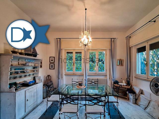 Casa in vendita a Roma Imperiale, Forte dei Marmi