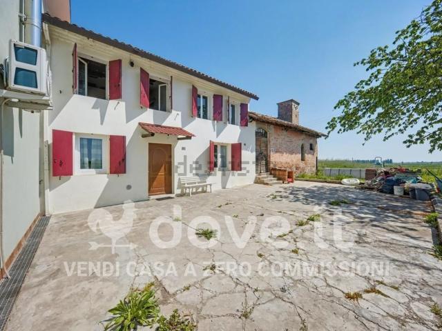 Casa in vendita a Anguillara Veneta, Veneto