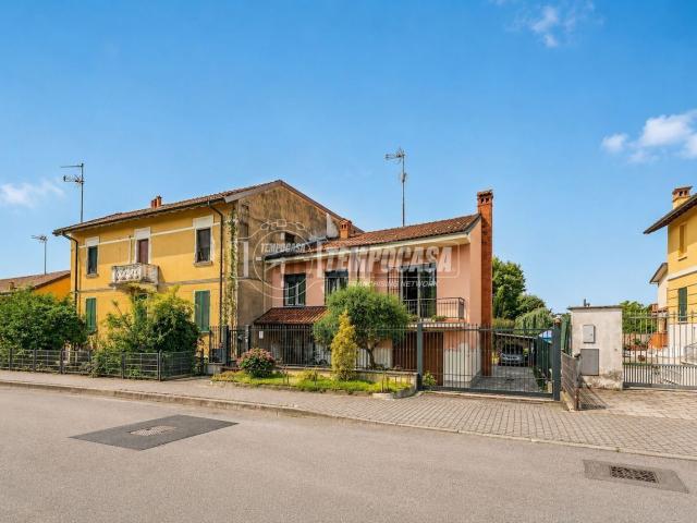 Casa in vendita a Castelletto, Abbiategrasso