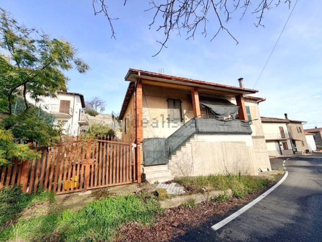Casa in vendita a Montefiascone, Lazio