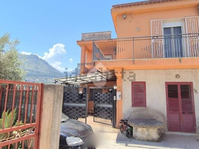 Casa in vendita a Aquino, Monreale