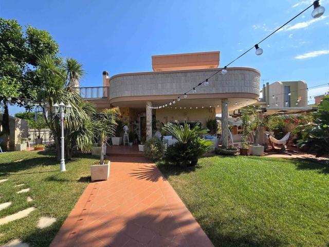 Casa in vendita a Puglia, Bari
