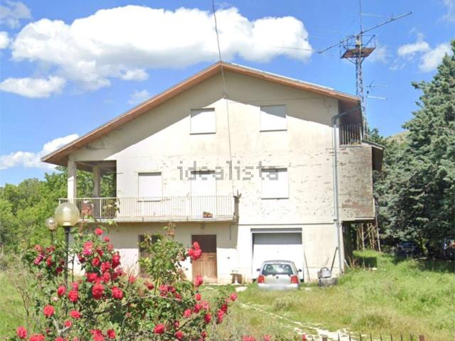 Casa in vendita a Lucoli, Abruzzo