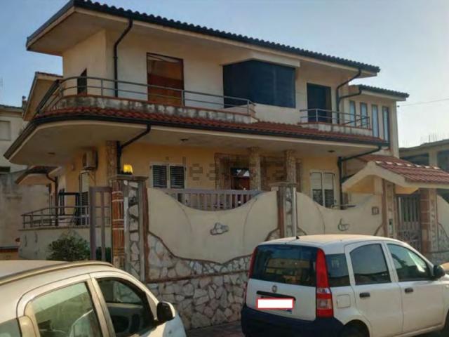 Casa in vendita a Calabria, Reggio Calabria