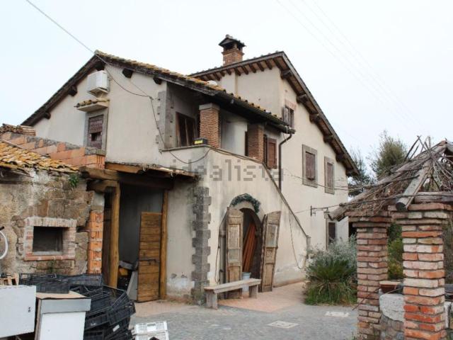 Casa in vendita a Vetralla, Lazio