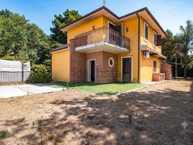 Casa in vendita a Trecastagni, Sicilia