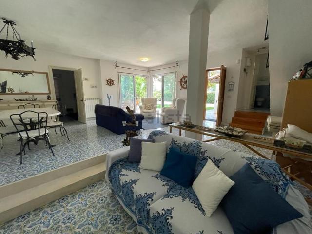 Casa in vendita a Tarquinia, Lazio