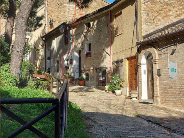 Casa in vendita a Borgo Pintura, Marche