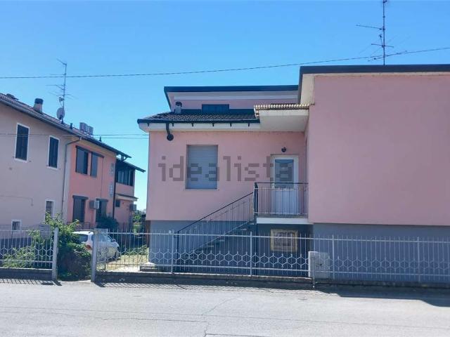 Casa in vendita a Piemonte, Novara