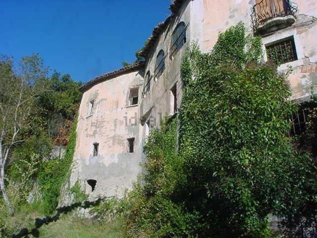 Casa in vendita a Mozzano, Marche