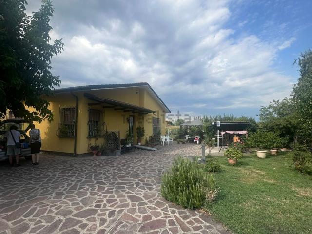 Casa in vendita a Rovigo, Veneto