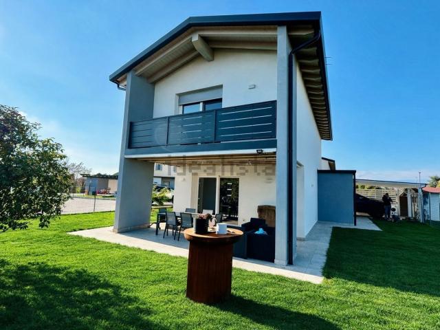 Casa in vendita a Azzano Decimo, Friuli-Venezia Giulia