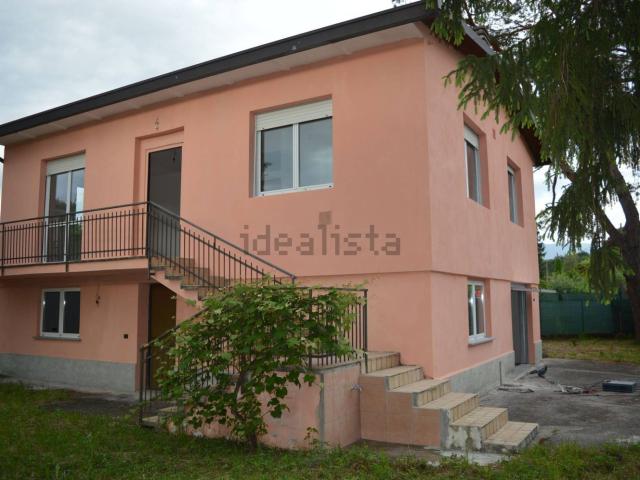 Casa in vendita a Brebbia Superiore, Brebbia