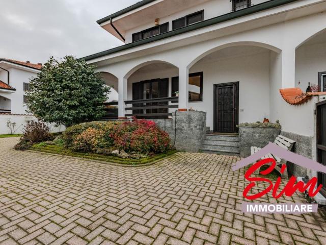 Casa in vendita a Piemonte, Novara