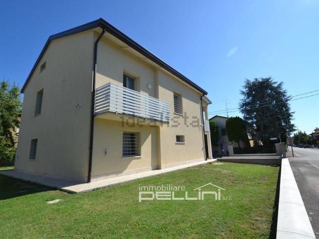 Casa in vendita a Terra di Mezzo, Re