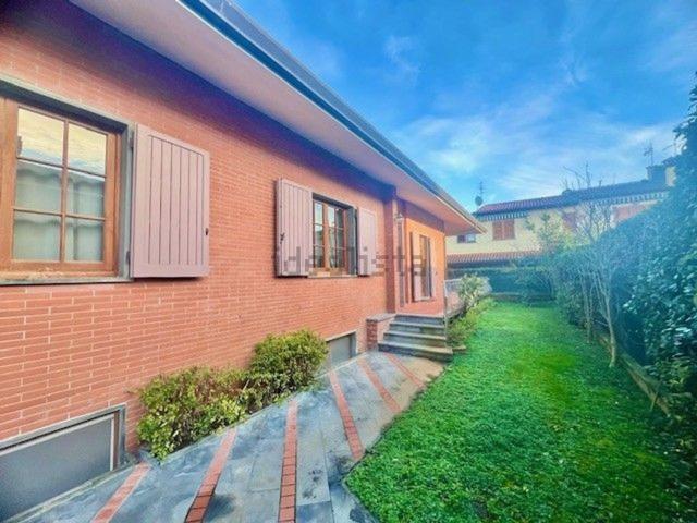 Casa in vendita a Roma Imperiale, Forte Dei Marmi