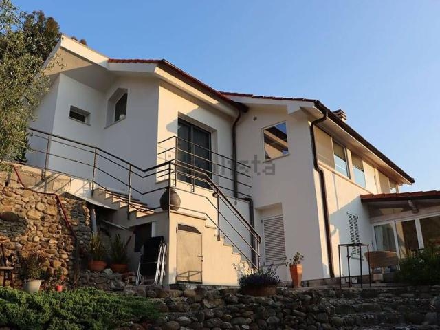 Casa in vendita a San Giacomo, Camporosso