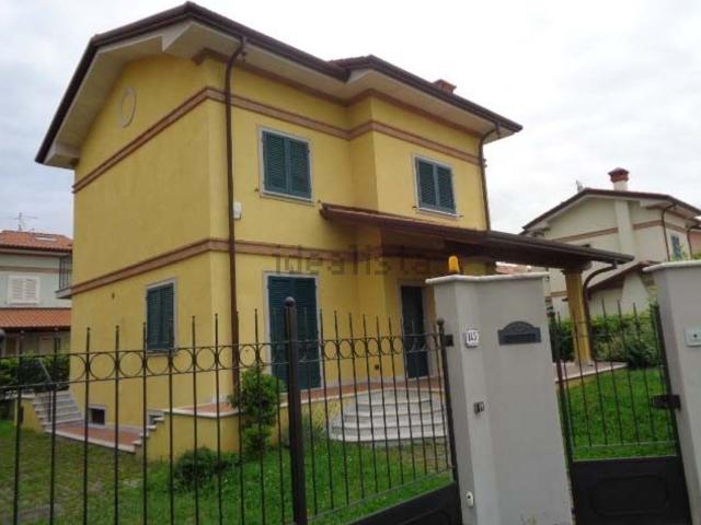 Casa in vendita a Seravezza, Toscana