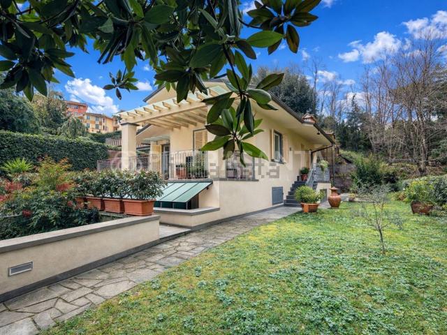 Casa in vendita a Tonfano, Toscana