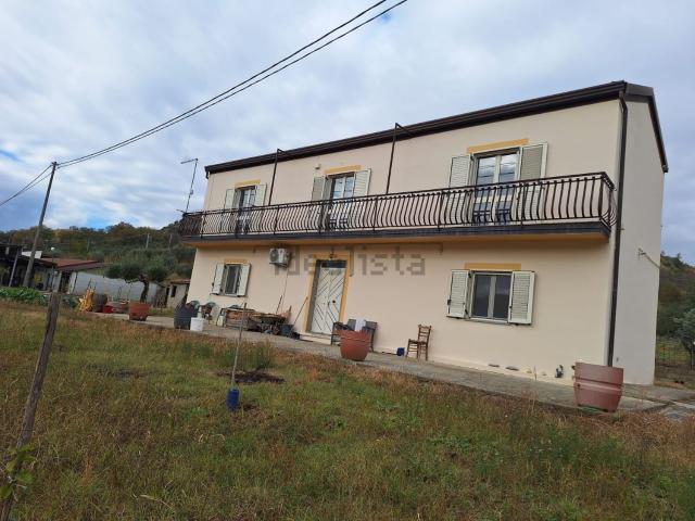 Casa in vendita a Calabria, Cosenza