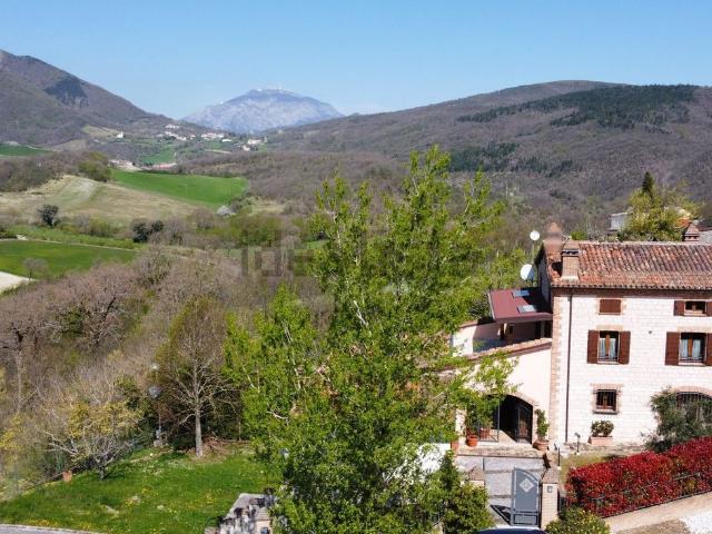 Casa in vendita a Marche, Ancona