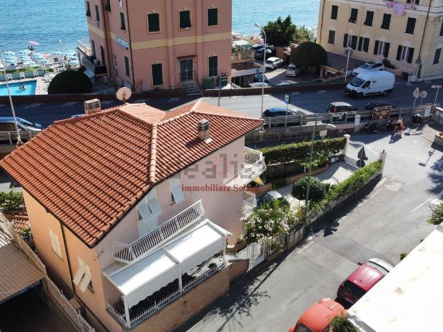 Casa in vendita a Varazze, Savona