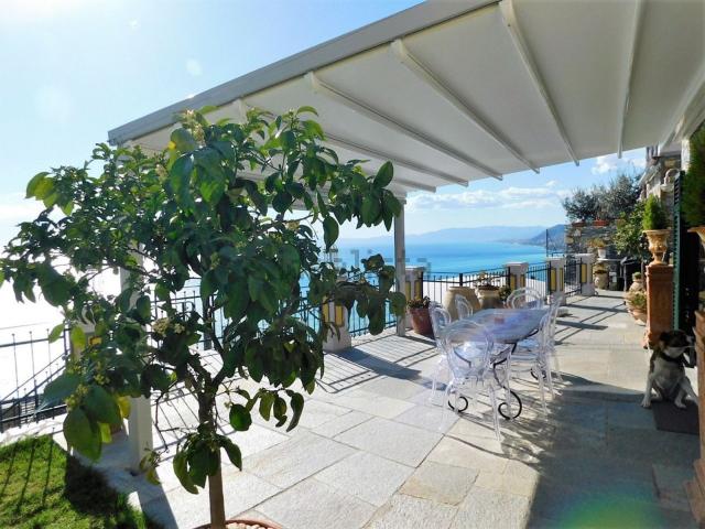 Casa in vendita a Case rosse, Camogli