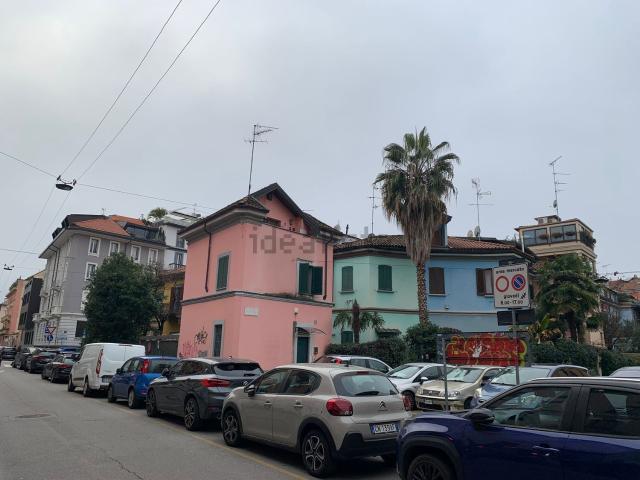Casa in vendita a Municipio 4, Milano