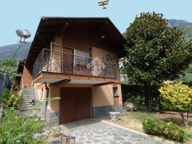 Casa in vendita a Donnas, Aosta